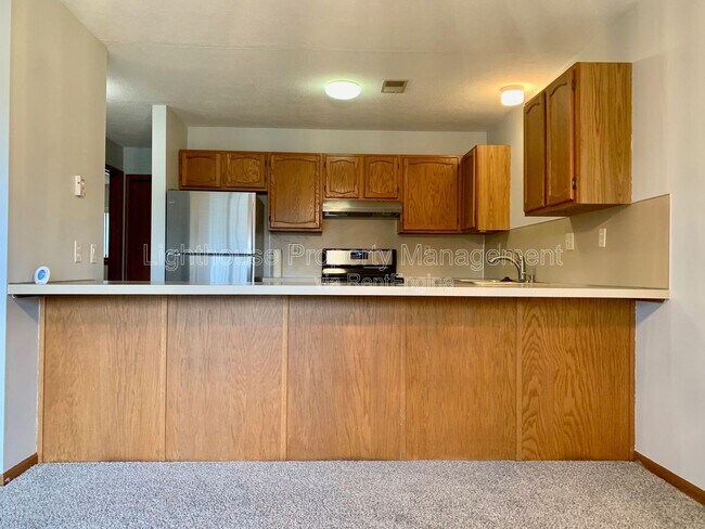 Building Photo - 6691 Boca Vista Dr NE
