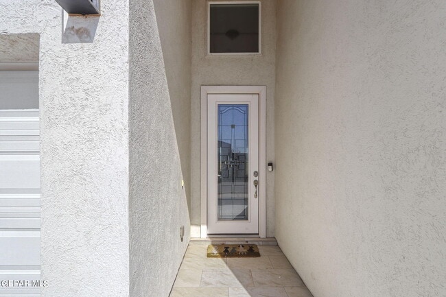 Building Photo - 2332 Tierra Delmonte Dr