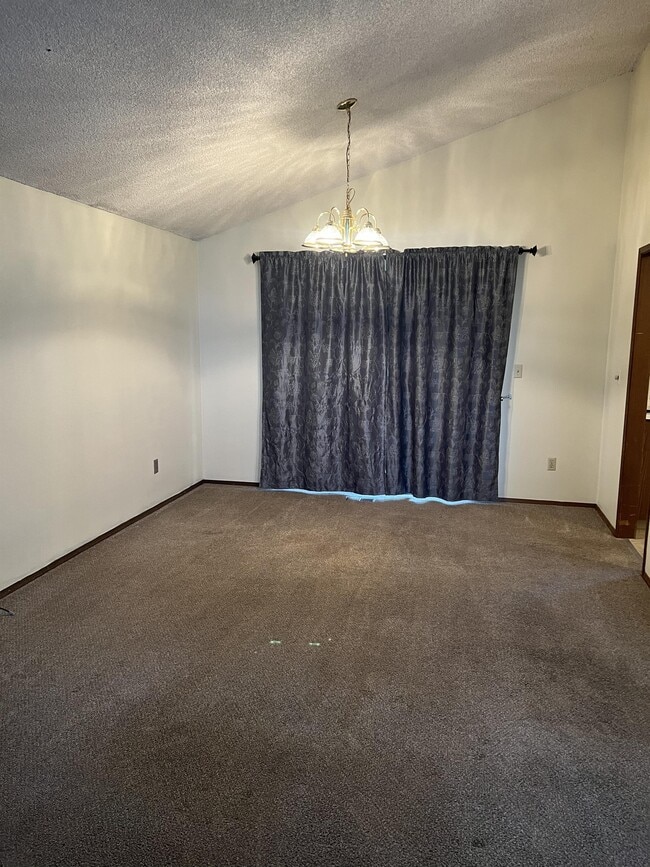 Building Photo - 4426 Holly Ln NW