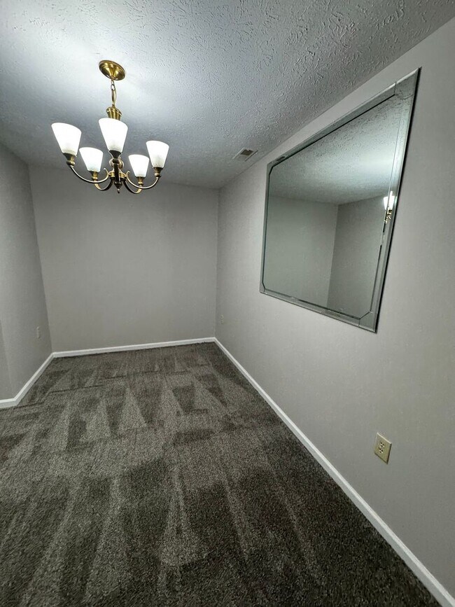 Building Photo - Warren Twp - 3 BR ranch