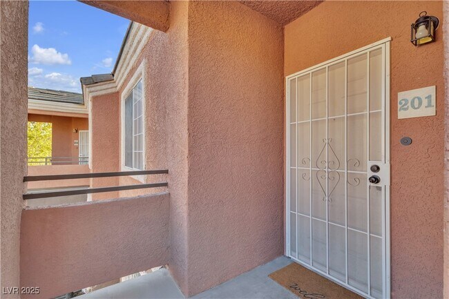 Building Photo - 7709 Himalayas Ave