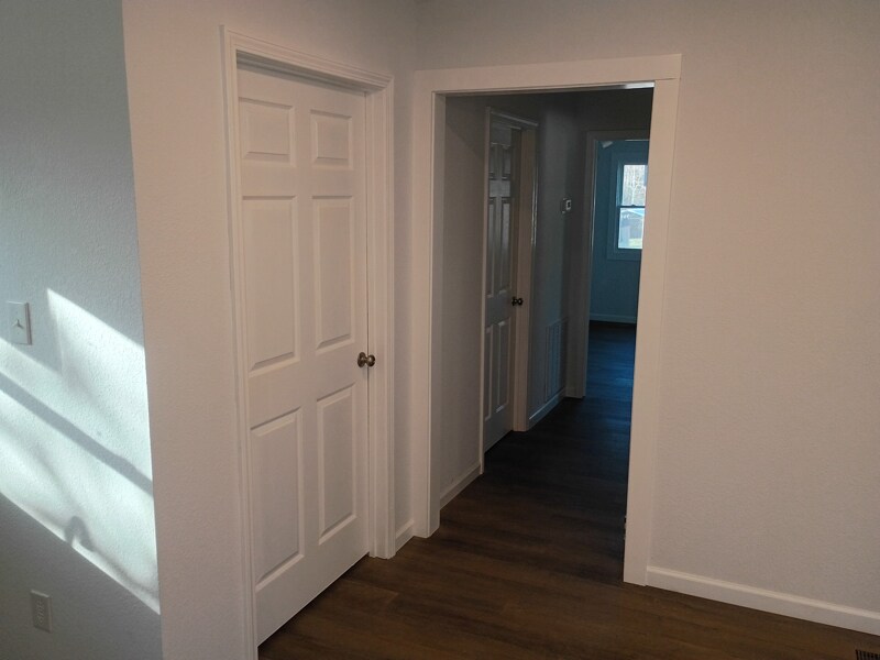 Building Photo - 101 Edmonds Dr