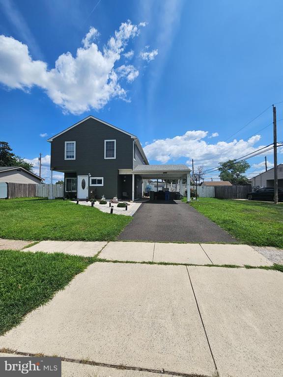 Primary Photo - 12 Crescent Ln