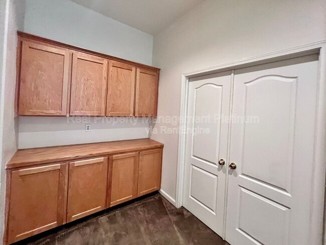 Building Photo - 8622 N Heartland Way