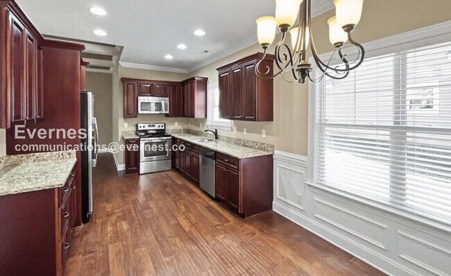 Building Photo - 8869 Wilson Creek Dr