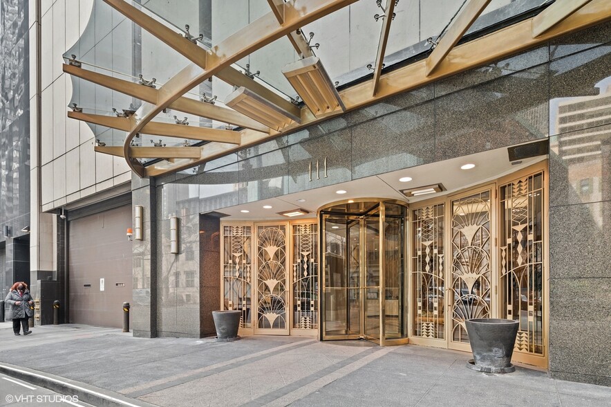 Building Photo - 111 E Chestnut St