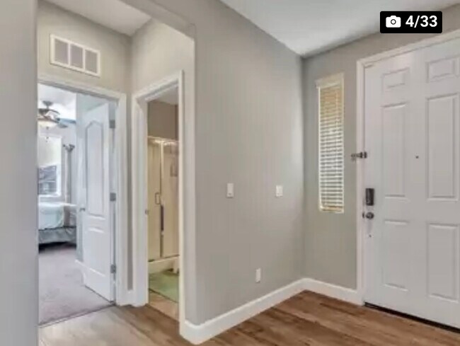 Building Photo - 112 Kodiak Dr