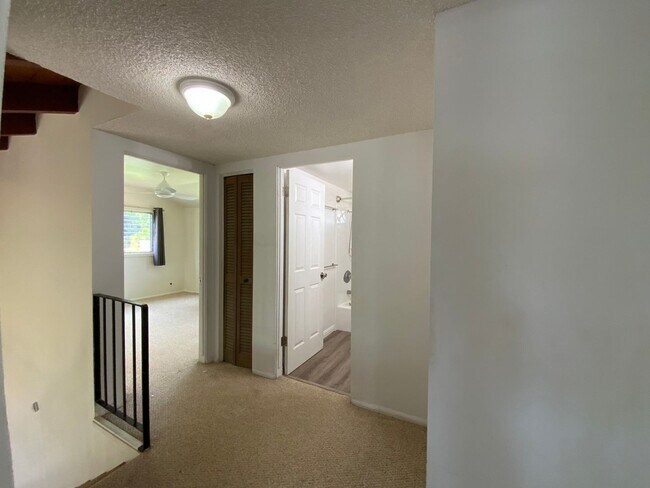 Building Photo - SPACIOUS 4 BEDROOM AHUIMANU SINGLE FAMILY HOME WITH ENCLOSED GARAGE