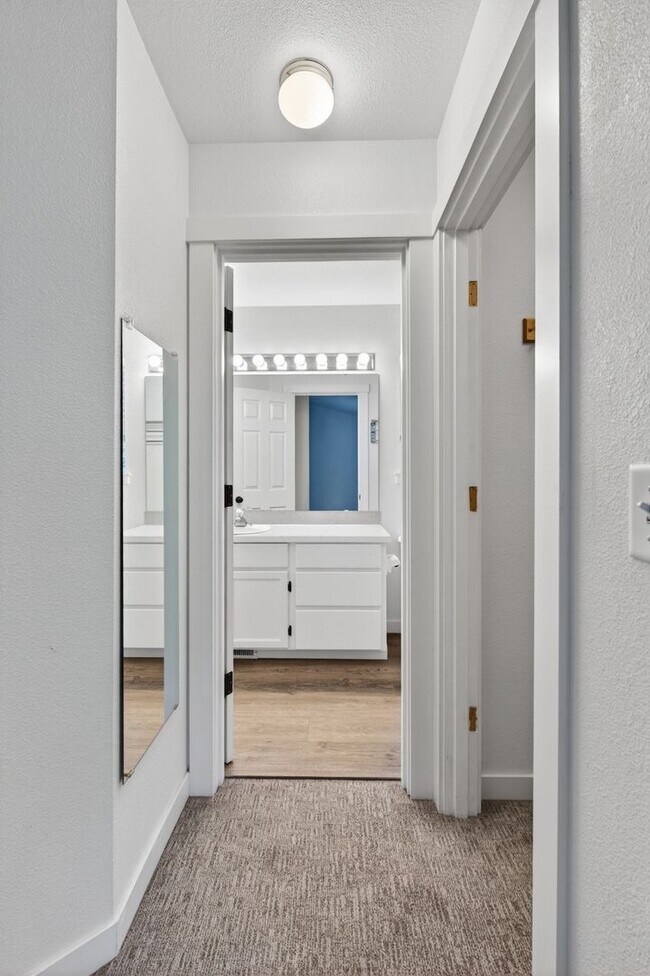 Building Photo - A Private Sanctuary with Perfect Proximity
