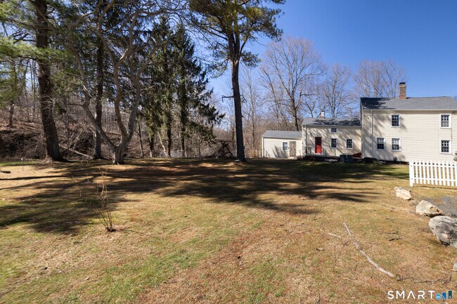 Building Photo - 1187 Mt Carmel Ave