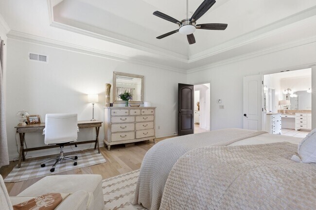 Building Photo - {10500} Luxury Living in Mills Crossing Estates +  Spacious Floorplan with Designer Finishes