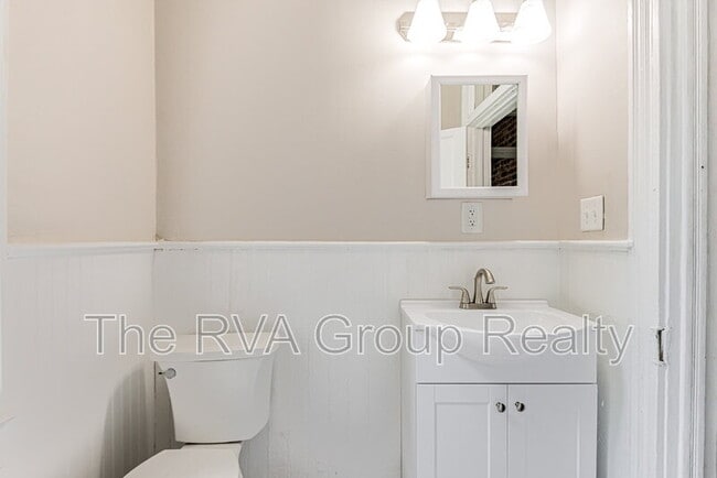 Building Photo - 607 N 27th St