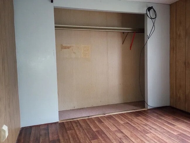 Building Photo - 2 Bedroom 2 Bathroom