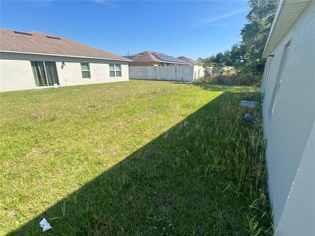 Building Photo - 46 Willow Ln