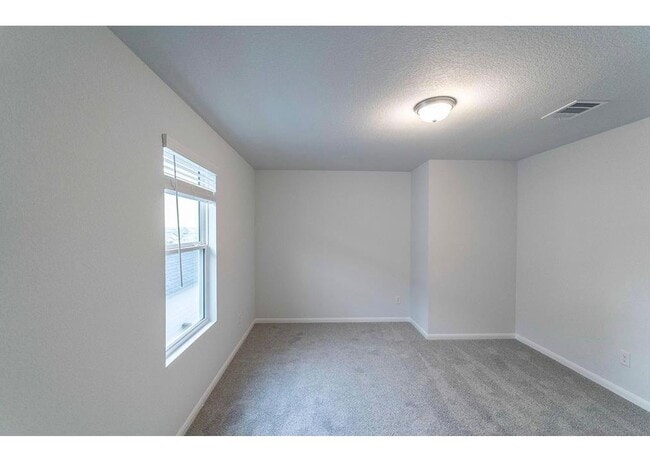 Building Photo - 201 LT Rusty Dr