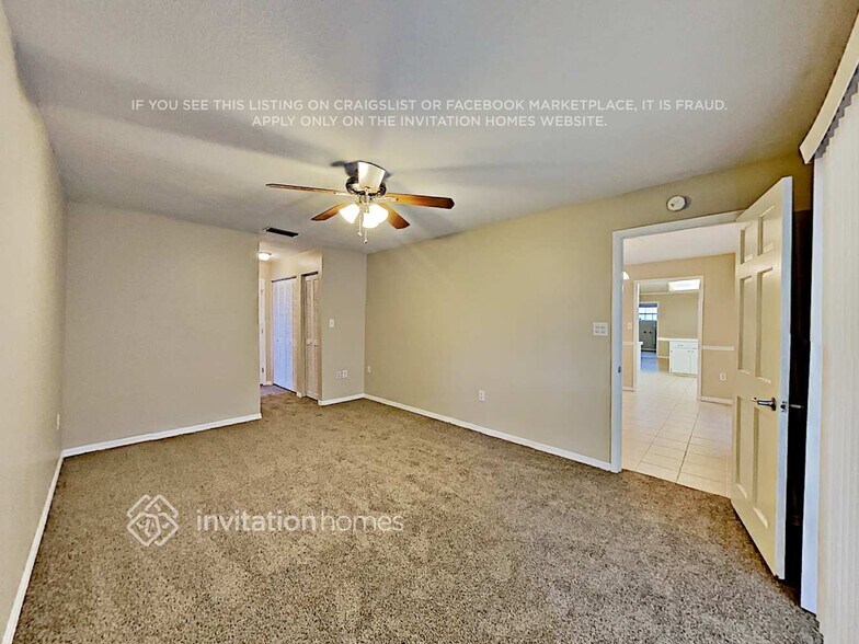 Building Photo - 4407 Orangewood Loop E