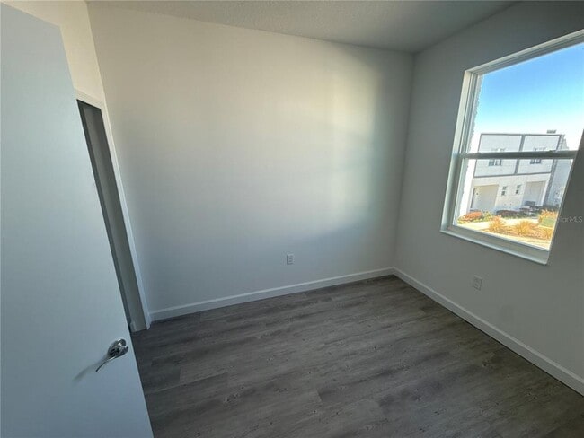 Building Photo - 420 Famagusta Dr