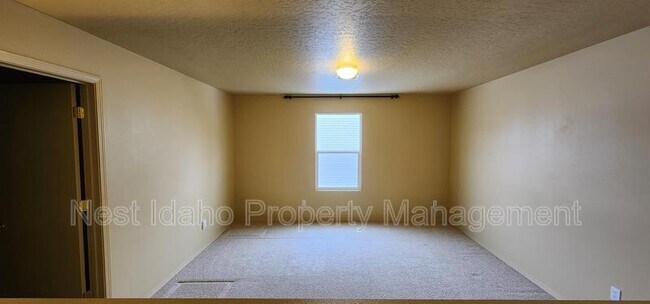 Building Photo - 164 E Linmar Dr