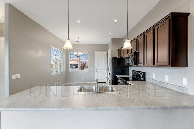 Building Photo - 6041 Livingston Loop