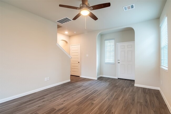 Building Photo - 3707 Cub Dr