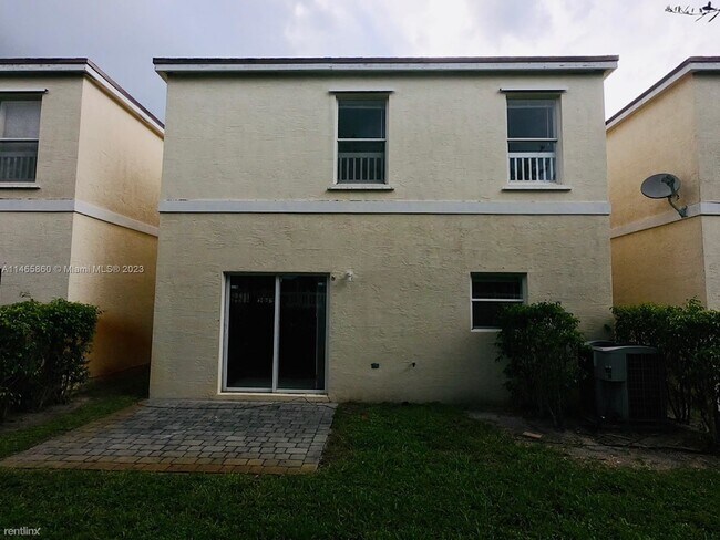 Building Photo - 3 br, 2 bath House - 907 SW 15th St 1