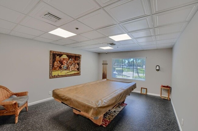 Building Photo - 18730 Stewart Cir