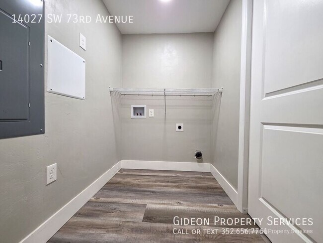 Building Photo - 14027 SW 73rd Ave
