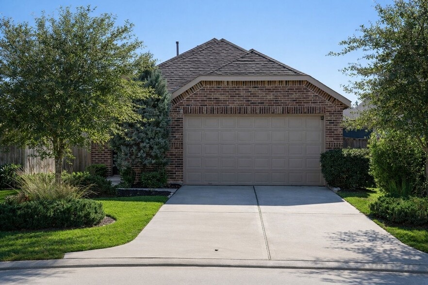 Building Photo - 137 Emory Birch