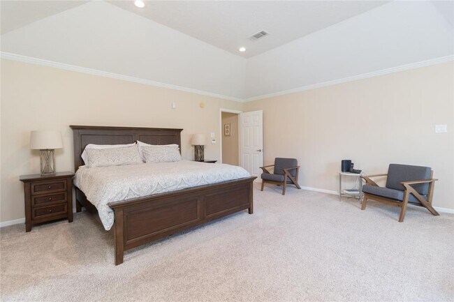 Building Photo - 4607 Breezy Point Dr