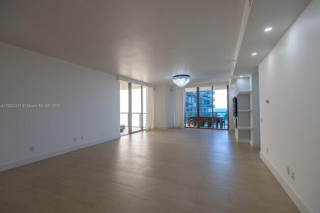 Building Photo - 9701 Collins Ave