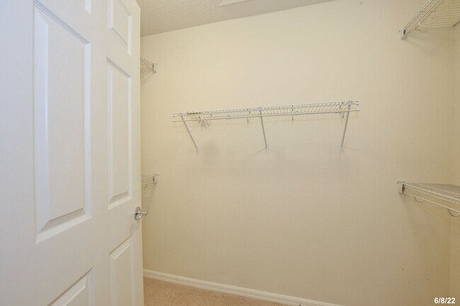 Building Photo - Beautiful 3/2 Corner Duplex with Water Vie...