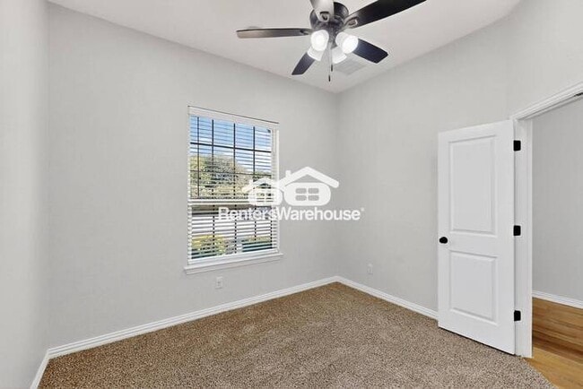 Building Photo - MOVE IN READY - 4BED/3BATH - LITTLE ELM, T...