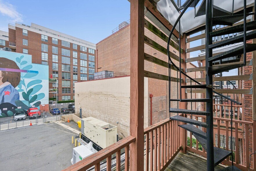 Building Photo - 2025 13th St NW