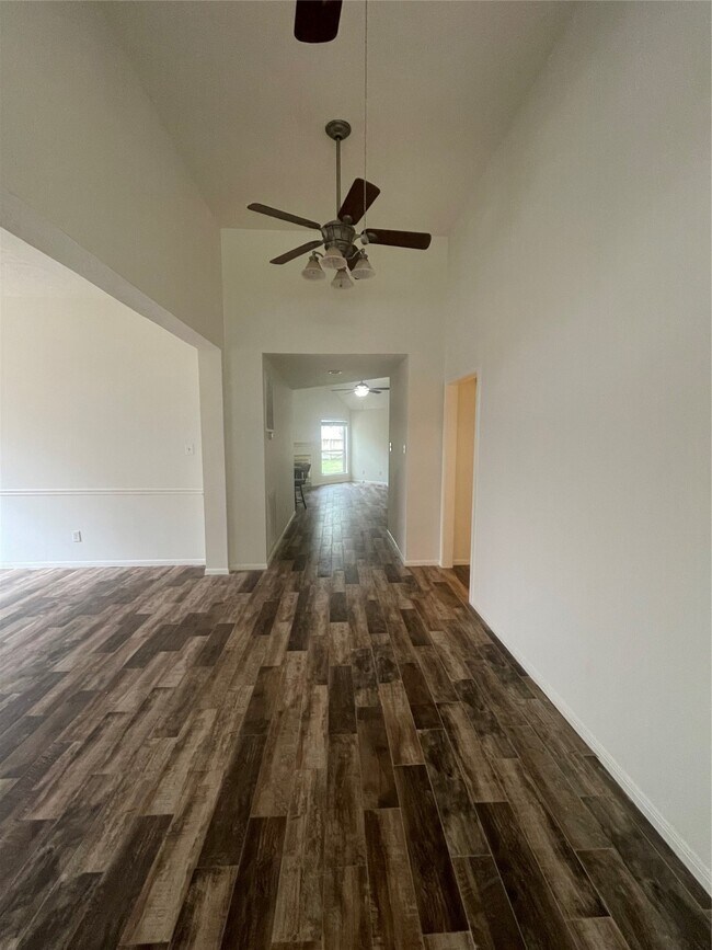 Building Photo - 11306 Yorkshire Oaks Dr