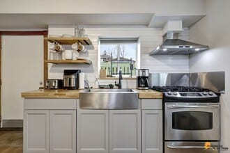 Building Photo - Fully Furnished 3BR Home | Prime Location for JBER & UMED