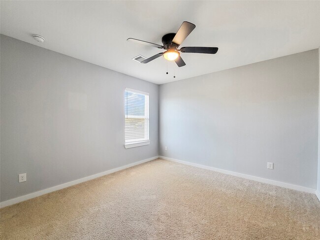 Building Photo - 16807 Lisbon Ln