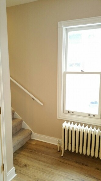 Building Photo - 1021 Sherman Ave