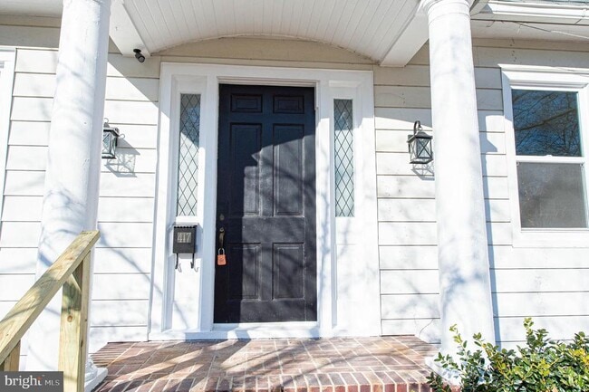 Building Photo - 417 Winder St