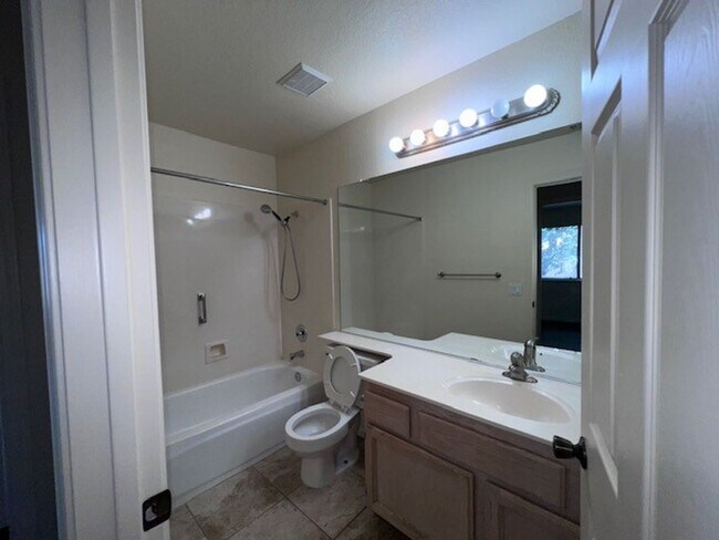 Building Photo - 8848 Hiddenspring Way