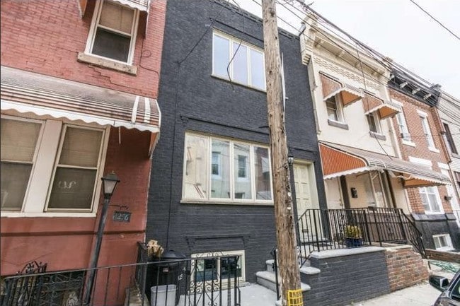 Building Photo - 1254 S Bonsall St