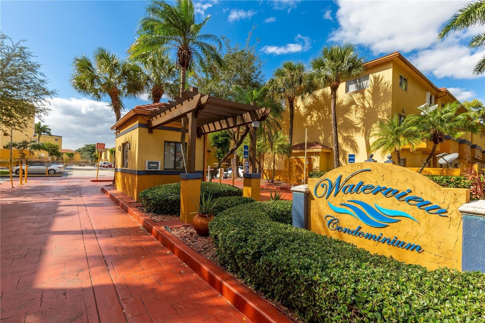 Building Photo - 14931 SW 82nd Ln