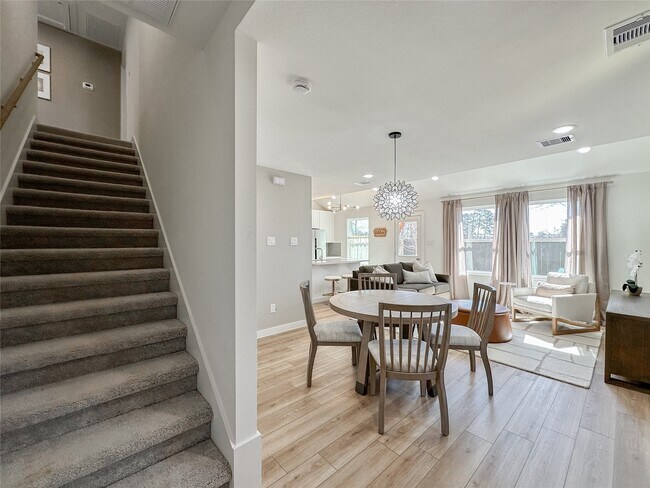 Building Photo - 2710 Discovery Trails Ct