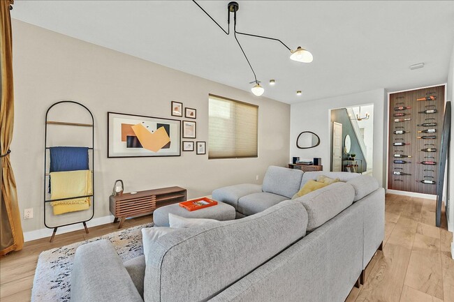 Building Photo - Luxury Summerlin West 4-Bedroom Home!