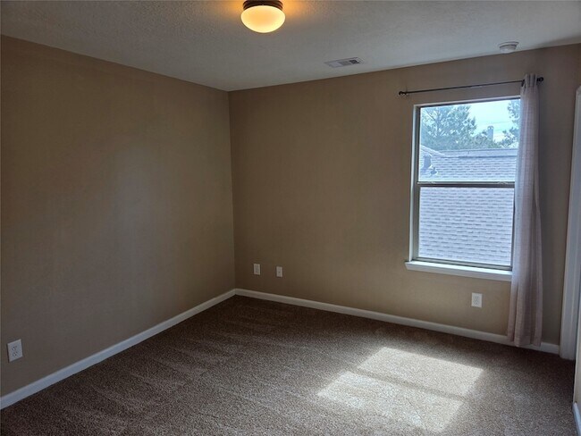 Building Photo - 19510 Dunlay Springs Dr