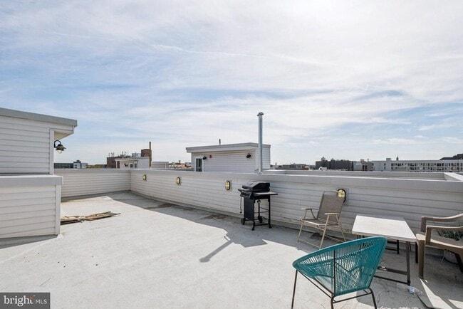 Building Photo - 1931 N Philip St