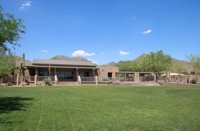 Building Photo - 10354 E Raintree Dr