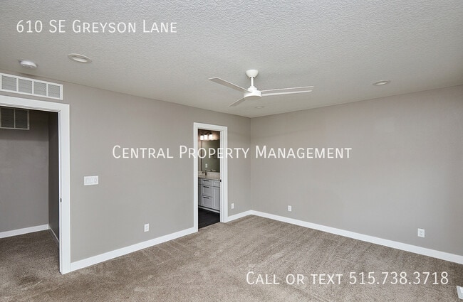 Building Photo - 610 SE Greyson Ln