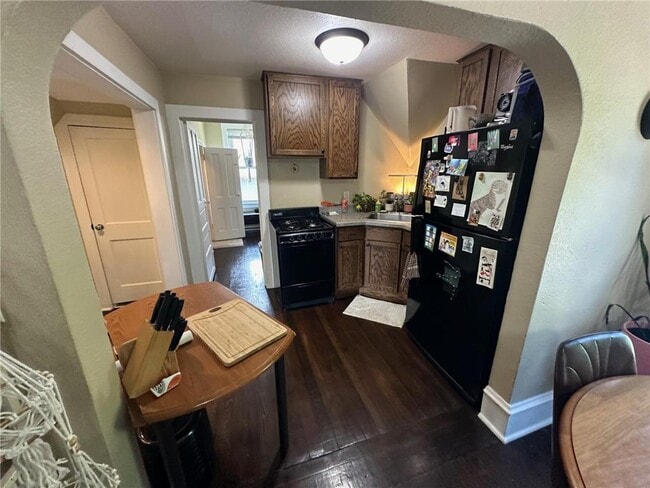 Building Photo - 613 3rd St SW