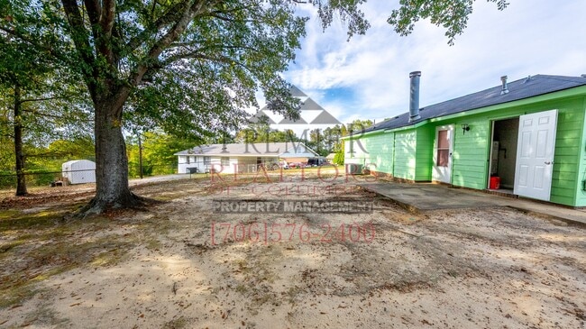 Building Photo - 6634 Hensley Dr