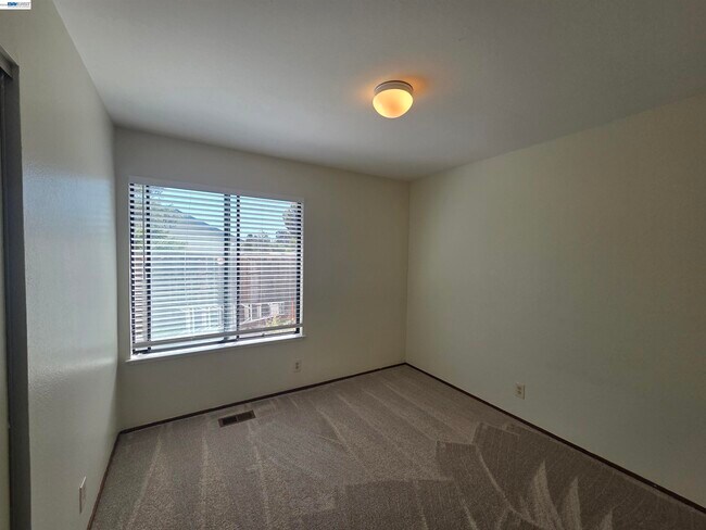 Building Photo - 11732 Bloomington Way